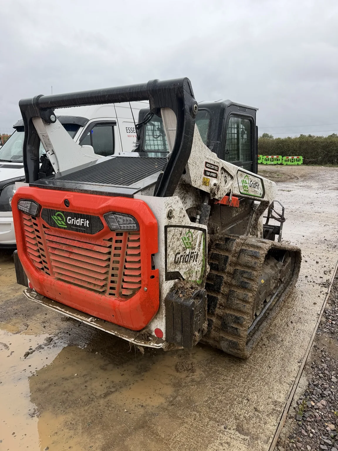 Grid Fit Bobcat compact track loader during electrical diagnosis